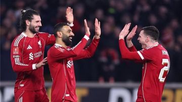 مواعيد مباريات اليوم الثلاثاء.. قمة جالاتا سراي وليفربول في دوري الأبطال