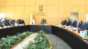 وزيرة الإسكان تتابع منظومة مياه الشرب والصرف الصحي بالمحافظات والمدن الجديدة وزيرة الإسكان تتابع منظومة مياه الشرب والصرف الصحي بالمحافظات والمدن الجديدة