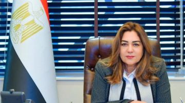 وزيرة التنمية المحلية توجه مركز سيطرة الشبكة الوطنية للطوارئ بمتابعة حالة الطقس