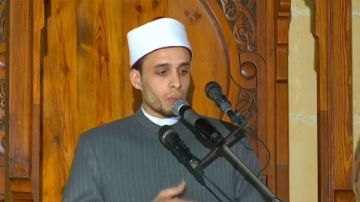 إمام مسجد الحسين يوضح الدروس والعبر من نصر الله في غزوة بدر