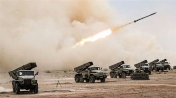 الجيش الإيراني يعلن استهداف خزانات وقود بميناء حيفا فيديو