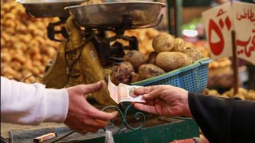 تحذيرات من زيادة التضخم في مصر مع استمرار الحرب وارتفاع النفط عاجل