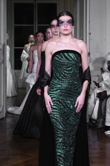 سارة أنسي.. أزياء مصرية تجوب عواصم الموضة العالمية سارة أنسي.. أزياء مصرية تجوب عواصم الموضة العالمية