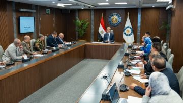 عقب موافقة مجلس الوزراء.. وزير البترول يبحث تنفيذ المسح الجوي للمعادن في مصر عقب موافقة مجلس الوزراء.. وزير البترول يبحث تنفيذ المسح الجوي للمعادن في مصر