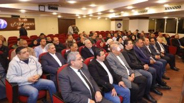 محافظ دمياط يبحث مع أعضاء الغرفة التجارية إطلاق منافذ بيع بسعر الجملة محافظ دمياط يبحث مع أعضاء الغرفة التجارية إطلاق منافذ بيع بسعر الجملة