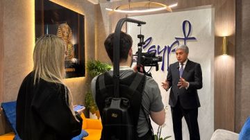 وزير السياحة : مصر بعيدة جغرافيا عن أماكن التوتر في المنطقة .. وتتمتع بالاستقرار