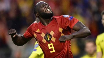 أزمة لوكاكو تتصاعد مع نابولي.. اللاعب البلجيكي يتمرد على البرنامج الطبي