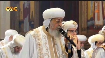 البابا تواضروس يترأس قداس الذكرى الأولى لرحيل الأنبا باخوميوس بدير الأنبا مكاريوس البابا تواضروس يترأس قداس الذكرى الأولى لرحيل الأنبا باخوميوس بدير الأنبا مكاريوس