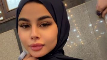 بالحجاب.. منة عرفة تخطف الأنظار عبر إنستجرام