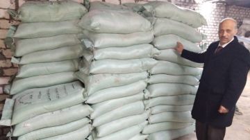 بعد ضبط 66 شيكارة دقيق بلدي و571 علبة سجائر مهربة جمركيا.. هذه عقوبة الاحتكار