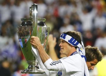 بيل يتحدث عن كريستيانو رونالدو وثلاثية دوري الأبطال.. ويعلق على إقالة تشابي ألونسو