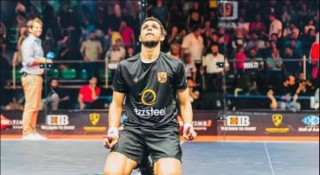 مصطفى عسل يتوج ببطولة أوبتاسيا للاسكواش