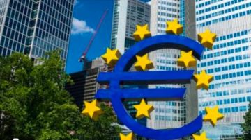 يو بي إس يخفض تصنيف أسهم منطقة اليورو مع تزايد المخاطر الجيوسياسية واضطرابات الطاقة