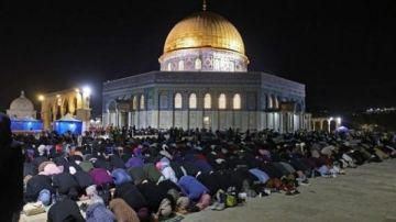 سلطات الاحتلال تغلق الأقصى وتفرض حصارا مشددا على البلدة القديمة