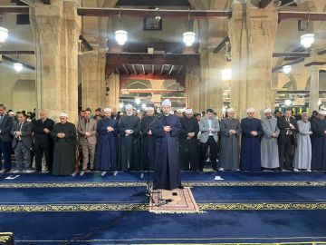 صلاة العشاء والتراويح في ليلة 13 من شهر رمضان بث مباشر صلاة العشاء والتراويح في ليلة 13 من شهر رمضان بث مباشر