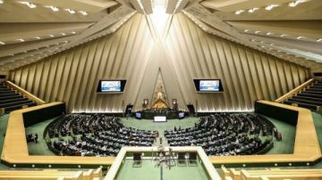 البرلمان الإيراني: نقف إلى جانب المرشد الجديد وسنتبع توجيهاته