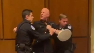 صرخة داخل الكونجرس: أمريكا لا تريد القتال من أجل إسرائيل