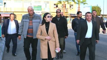 محافظ البحيرة: توفير سيارات إضافية لنقل الركاب على بعض الخطوط.. صور