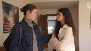 يسرا اللوزي تتصالح مع ابنتها وتفتح لها قلبها في كان ياما كان 