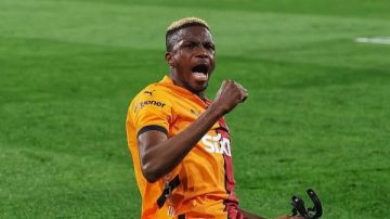 تحذير من أوسيمين قبل مواجهة الإياب.. نجم جالطة سراي يتوعد ليفربول في دوري الأبطال تحذير من أوسيمين قبل مواجهة الإياب.. نجم جالطة سراي يتوعد ليفربول في دوري الأبطال