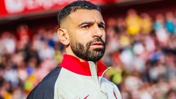 إعلامي يعبر عن حزنه لرحيل صلاح عن ليفربول.. أحلى حلم في حياتنا بيخلص إعلامي يعبر عن حزنه لرحيل صلاح عن ليفربول.. أحلى حلم في حياتنا بيخلص