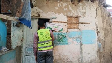 تضامن الغربية: توزيع 700 كرتونة مواد غذائية على الأسر الأولى بالرعاية بقطور