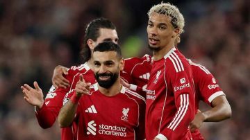 جمهور ليفربول يناشد محمد صلاح (فيديو)