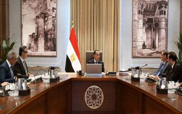 رئيس وزراء مصر: التوسع في توزيع ونشر السيارات المبردة لبيع السلع بالمحافظات