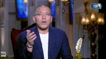 قالولي امك مش هترجع.. تأثر خالد صلاح أثناء حديثه عن وفاة والدته فيديو