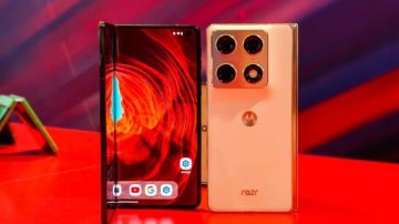 كل ما تريد معرفته عن هاتف موتورولا Razr Fold.. السعر والمواصفات كل ما تريد معرفته عن هاتف موتورولا Razr Fold.. السعر والمواصفات