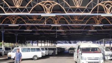 محافظ أسوان: التوسع في تكليف الكوادر الشبابية بمختلف مواقع العمل التنفيذى