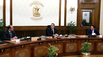 مدبولي يبحث التعاون مع سكاتك النرويجية في مجالات الطاقة المتجددة وتحلية مياه البحر