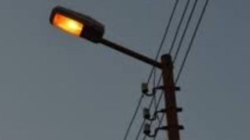 بسبب الأمطار.. عمود إنارة يصعق شابا بأحد مراكز الدقهلية بسبب الأمطار.. عمود إنارة يصعق شابا بأحد مراكز الدقهلية