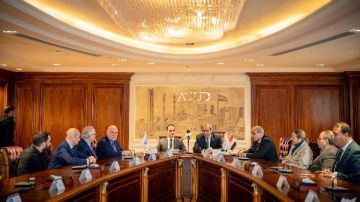 استثمارات 120 مليون دولار.. العاصمة الإدارية وبولاريس باركس توقعان عقد تطوير مجمع صناعي متكامل