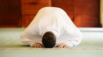 هل تأخير صلاة العشاء لقبل الفجر يعد إثما؟.. اعرف رأي الشرع هل تأخير صلاة العشاء لقبل الفجر يعد إثما؟.. اعرف رأي الشرع