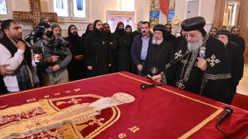 البابا تواضروس يزور دير القديس مكاريوس السكندري في ذكرى نياحة الأنبا باخوميوس البابا تواضروس يزور دير القديس مكاريوس السكندري في ذكرى نياحة الأنبا باخوميوس