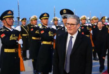 ستارمر يلمح لدعم الأسر البريطانية لمواجهة قفزة أسعار النفط