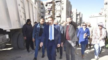 محافظ بورسعيد يقرر إعفاء رئيس حي الزهور من منصبه بسبب شكاوي المواطنين محافظ بورسعيد يقرر إعفاء رئيس حي الزهور من منصبه بسبب شكاوي المواطنين