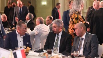 وزير السياحة والآثار: المؤشرات ما زالت جيدة رغم التباطؤ النسبي.. ونعمل على تنشيط الحركة وزير السياحة والآثار: المؤشرات ما زالت جيدة رغم التباطؤ النسبي.. ونعمل على تنشيط الحركة