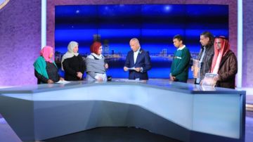 أحمد موسى يسلم جوائز العمرة للفائزين بمسابقة نورانيات قرآنية .. شاهد