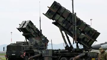 الإمارات تعلن تصديها لـ 7 صواريخ باليستية و15 مسيرة اليوم