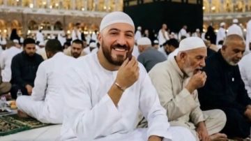 مجدي الهواري يشارك متابعيه بصورة له خلال أداء مناسك العمرة