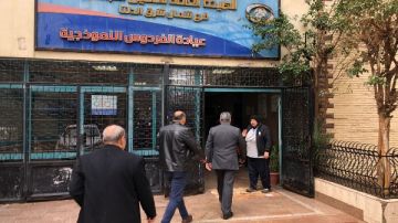 محافظ الدقهلية يتفقد عيادة الفردوس للتأمين الصحي بالمنصورة