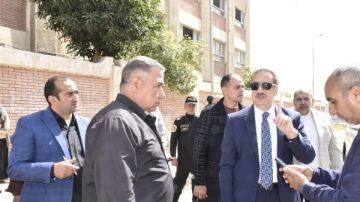 محافظ بورسعيد يتابع أعمال إزالة الرتش من مساكن 23 ديسمبر بالزهور.. صور محافظ بورسعيد يتابع أعمال إزالة الرتش من مساكن 23 ديسمبر بالزهور.. صور