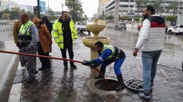 مياه القناة تكثف جهودها للتعامل مع نوة الأمطار