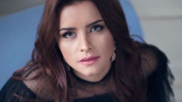 نور تطلب منع التصوير في جنازة زوجها نور تطلب منع التصوير في جنازة زوجها