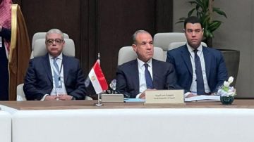 أدان العدوان الإيراني.. وزير الخارجية يؤكد تضامن مصر الكامل مع دول الخليج