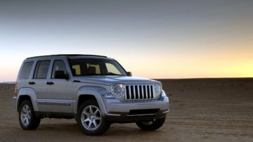 اركب جيب شيروكي بـ 650 ألف جنيه