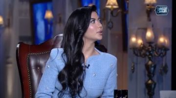 كارولين عزمي: عشت قصة حب 4 سنوات كانت أول جرح في حياتي