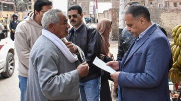 محافظ الشرقية يتفقد معرض أهلا رمضان بميدان المنسي في منيا القمح صور